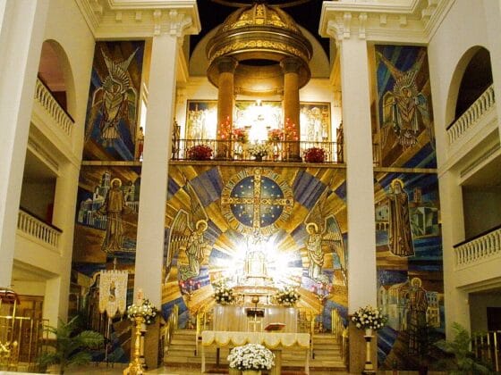 Mosaics in Bas&iacute;lica de Jes&uacute;s de Medinaceli, Madrid